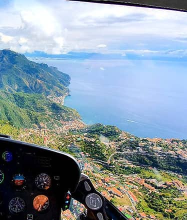 Helicopter Tour: Amalfi Coast and Sorrentine Peninsula