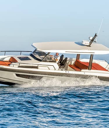 Capri Luxury Experience - Yacht Departure from Positano, Amalfi or Sorrento