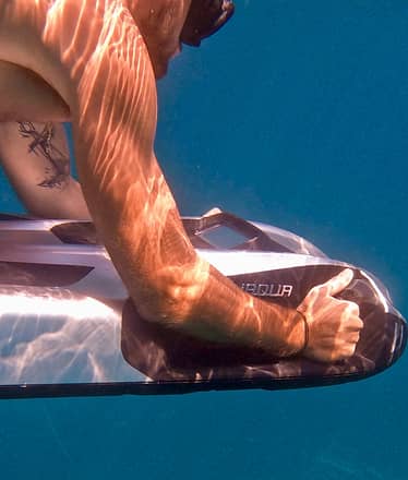 Capri Tour via Luxury Yacht with Platinum Dive Jet