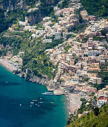 Costiera Amalfitana in Tesla: tour privato sostenibile!