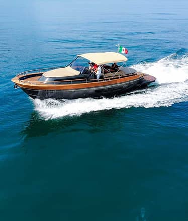 Costiera Amalfitana in barca da Napoli