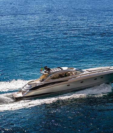 Luxury and comfort aboard the Sunseeker Predator 60