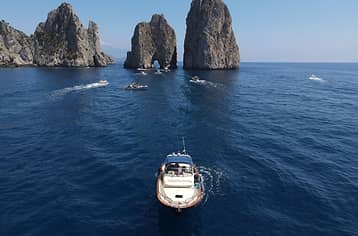 Private Boat Tour of Capri Island