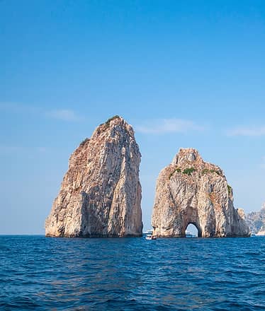 Ticket to Ride Fast: Capri Tour with Private Motorboat