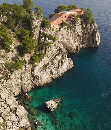 Ticket to Ride Fast: Capri Tour with Private Motorboat