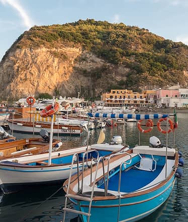 Across the Universe: Tour privato di Ischia in motoscafo