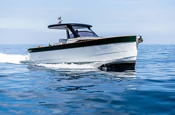 Water Taxi to/from Capri by private boat