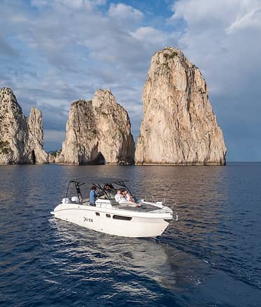 Private Capri Boat Tour: Explore Sea Caves, Faraglioni & Hidden Bays