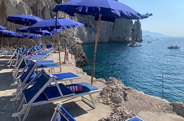 BEACHFRONT SUN LOUNGES X 2 