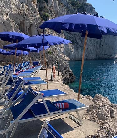 BEACHFRONT SUN LOUNGES X 2 