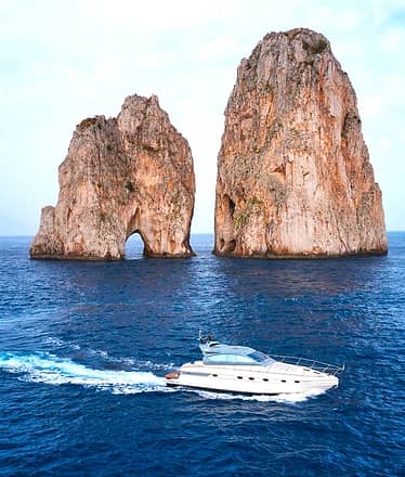 Private Tour on 46-ft Conam "Sport" Yacht