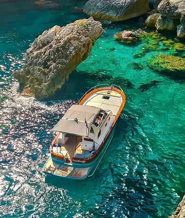 Half day a Capri in barca