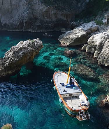 Faraglioni and White Grotto Boat Tour - 1 Hour