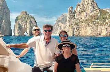 Capri Vibes: full-day island tour by boat