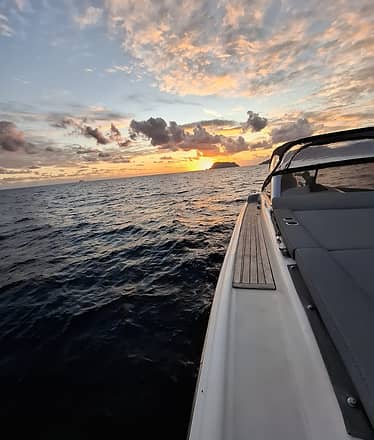 Positano Sunset: private boat tour at sunset