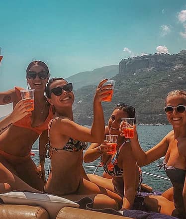 Tour in barca di mezza giornata: Costiera Amalfitana e Positano con Snorkeling