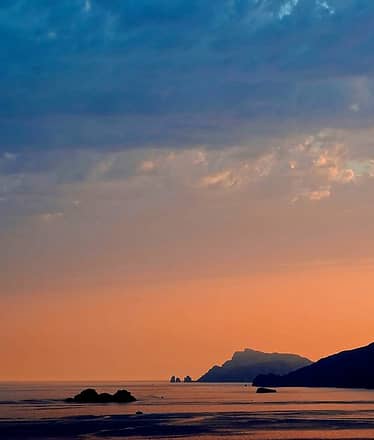 Sunset boat tour along the Amalfi Coast