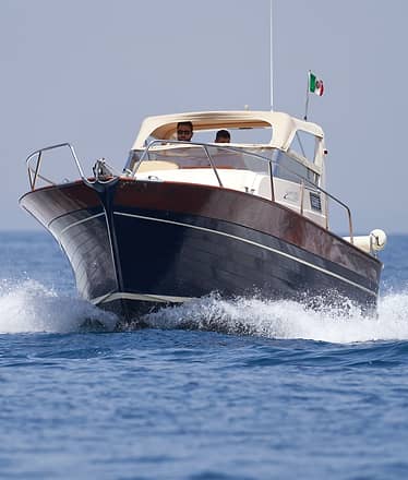 Private boat tour with typical gozzo Jeranto 7.50