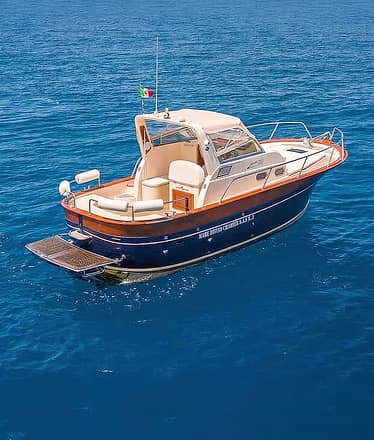 Private boat tour with typical gozzo Jeranto 7.50