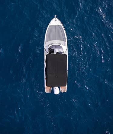 Private tour with Saver 7.50 speedboat