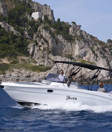 Private tour with Saver 7.50 speedboat