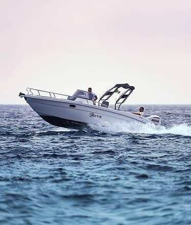 Private tour with Saver 7.50 speedboat
