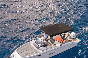 Private tour with Saver 7.50 speedboat