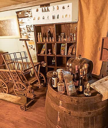 Sorrento Coast E-Bike Tour and Visit at Vinegar Cellar