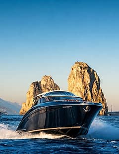Luxury Experience: Exclusive Riva 44 Speedboat Transfer to and from Capri
