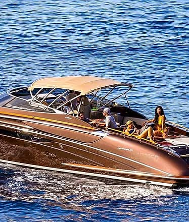 Luxury Experience: Exclusive Riva 44 Speedboat Transfer to and from Capri