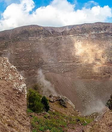 Tour of Pompei and Vesuvius from Sorrento, with pizza!
