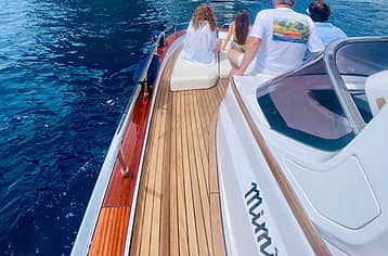 All Inclusive Premium Shared Capri Boat Tour + City Visit