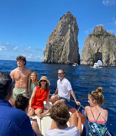 All Inclusive Premium Shared Capri Boat Tour + City Visit