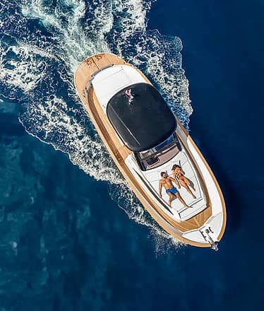 Private boat tour of Ischia and Procida, departing from Capri