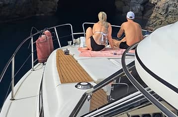  Ischia, full day tour by private boat with brunch