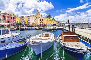 Private boat tour of Procida with brunch
