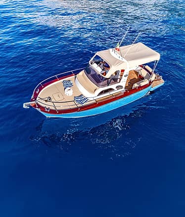 Full Day Private Boat Tour to Capri with stop in Nerano for lunch