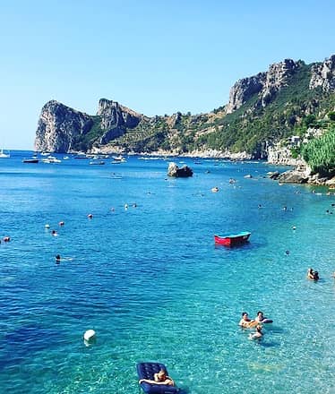 Full Day Private Boat Tour to Capri with stop in Nerano for lunch