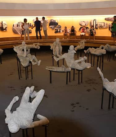 Tour of Sorrento and Pompeii with lunch and limoncello