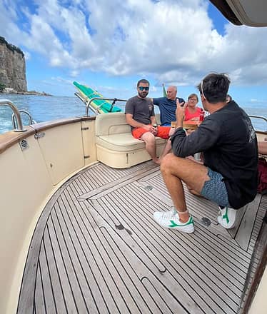 Tour di gruppo di 2 ore lungo la costa di Sorrento con limoncello tasting