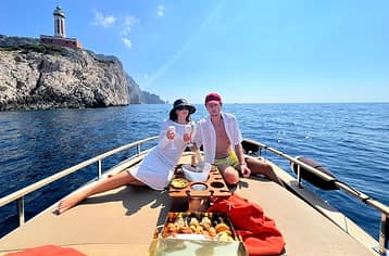 Capri All Inclusive Premium Private boat Tour and City Visit