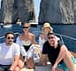 Mezza giornata in barca a Capri: grotte, Faraglioni e snorkeling