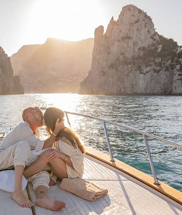 Sunset boat tour: the wonders of Capri