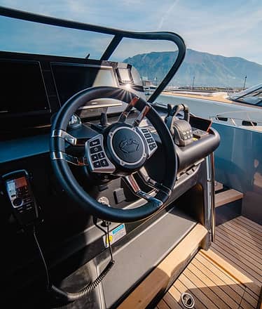 Private boat tour to Amalfi and Vietri: freedom and relaxation