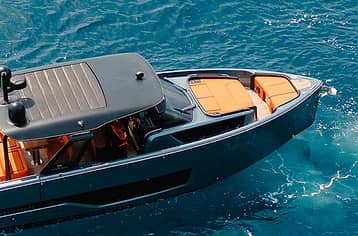 Private boat tour to Amalfi and Vietri: freedom and relaxation