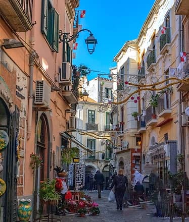 Private boat tour to Amalfi and Vietri: freedom and relaxation