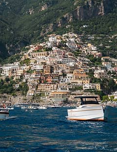 Explore the Amalfi Coast: boat tour between Positano to Amalfi