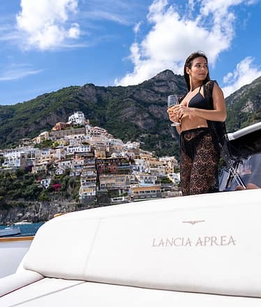 Explore the Amalfi Coast: boat tour between Positano to Amalfi