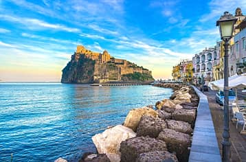 Boat tour to Ischia: nature, relaxation and thermal waters