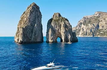 Luxe Full-Service Transfer Rome-Capri: boat + car